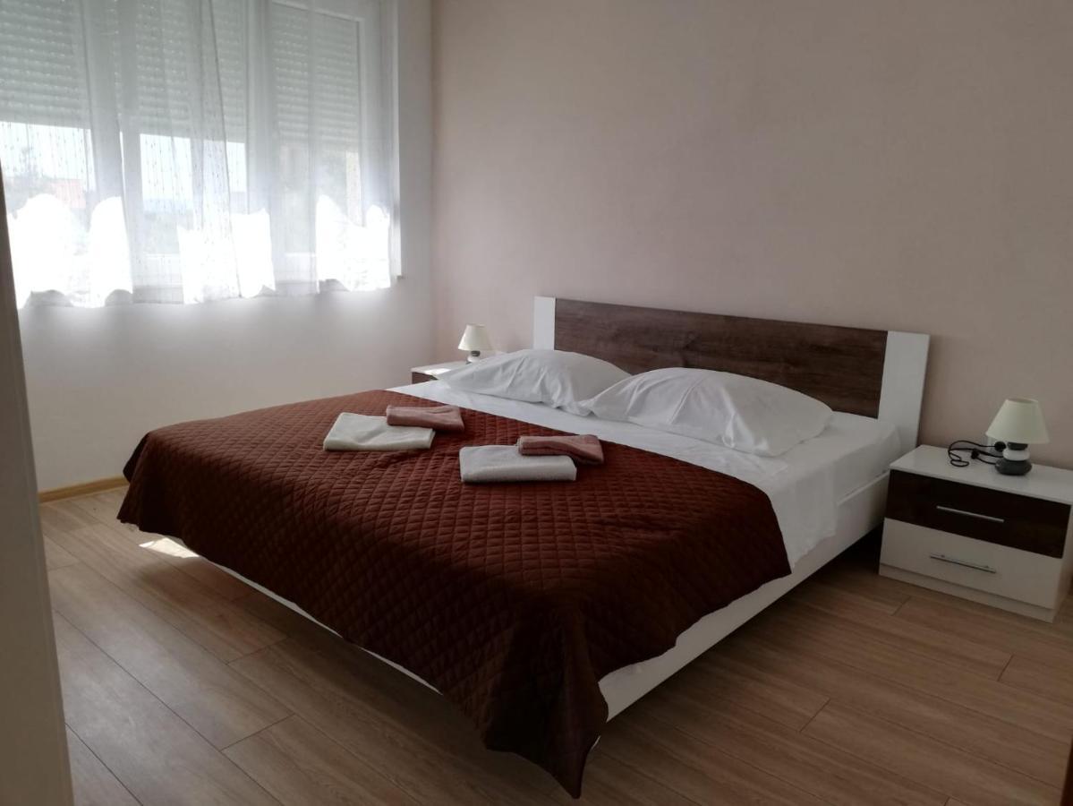 Apartamento Apartman Morean Šibenik Exterior foto